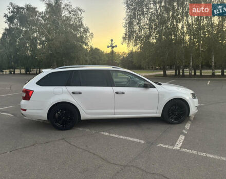 Белый Шкода Октавия, объемом двигателя 1.6 л и пробегом 295 тыс. км за 9990 $, фото 12 на Automoto.ua
