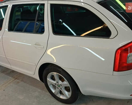 Белый Шкода Октавия, объемом двигателя 0 л и пробегом 167 тыс. км за 8499 $, фото 44 на Automoto.ua