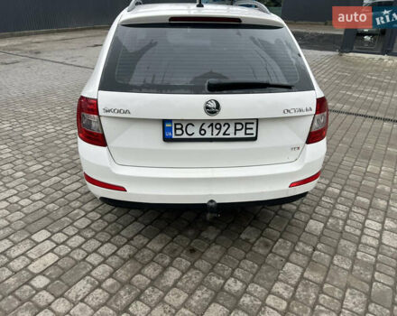 Белый Шкода Октавия, объемом двигателя 1.97 л и пробегом 309 тыс. км за 7750 $, фото 3 на Automoto.ua