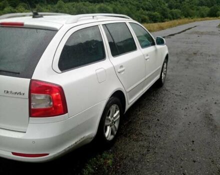 Белый Шкода Октавия, объемом двигателя 1.99 л и пробегом 292 тыс. км за 7500 $, фото 5 на Automoto.ua