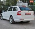 Белый Шкода Октавия, объемом двигателя 1.6 л и пробегом 250 тыс. км за 9900 $, фото 4 на Automoto.ua