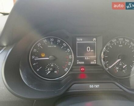 Белый Шкода Октавия, объемом двигателя 1.6 л и пробегом 276 тыс. км за 10500 $, фото 14 на Automoto.ua