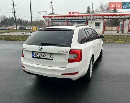 Білий Шкода Октавія, об'ємом двигуна 1.6 л та пробігом 225 тис. км за 8799 $, фото 8 на Automoto.ua