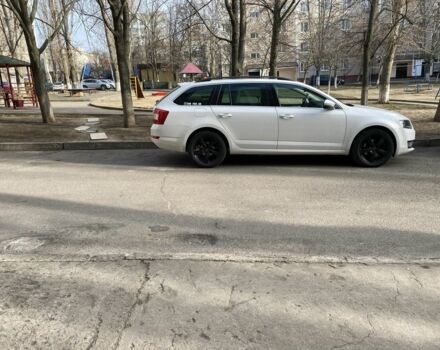 Белый Шкода Октавия, объемом двигателя 2 л и пробегом 227 тыс. км за 11900 $, фото 20 на Automoto.ua