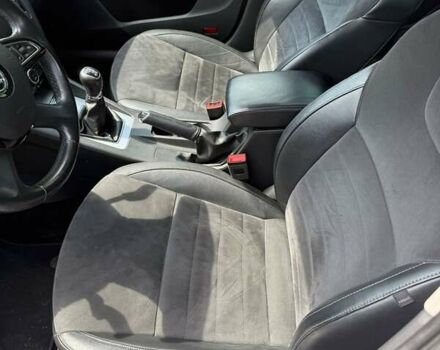 Белый Шкода Октавия, объемом двигателя 1.97 л и пробегом 303 тыс. км за 10800 $, фото 20 на Automoto.ua