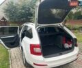 Белый Шкода Октавия, объемом двигателя 1.6 л и пробегом 309 тыс. км за 10900 $, фото 10 на Automoto.ua