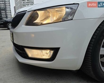 Белый Шкода Октавия, объемом двигателя 1.2 л и пробегом 170 тыс. км за 7200 $, фото 32 на Automoto.ua