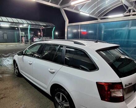 Білий Шкода Октавія, об'ємом двигуна 1.6 л та пробігом 231 тис. км за 10999 $, фото 3 на Automoto.ua
