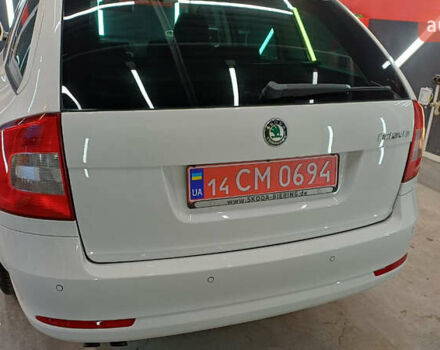 Белый Шкода Октавия, объемом двигателя 0 л и пробегом 167 тыс. км за 7999 $, фото 9 на Automoto.ua