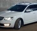 Белый Шкода Октавия, объемом двигателя 2 л и пробегом 242 тыс. км за 12300 $, фото 1 на Automoto.ua
