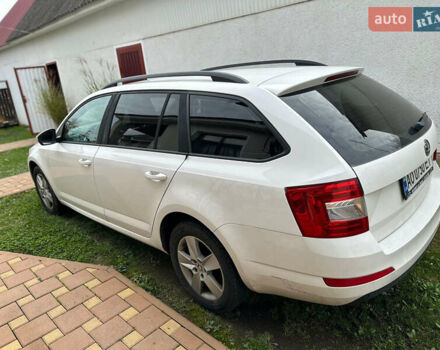 Білий Шкода Октавія, об'ємом двигуна 1.6 л та пробігом 247 тис. км за 8750 $, фото 6 на Automoto.ua