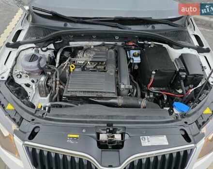 Білий Шкода Октавія, об'ємом двигуна 1.2 л та пробігом 171 тис. км за 6999 $, фото 47 на Automoto.ua