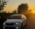 Белый Шкода Октавия, объемом двигателя 1.6 л и пробегом 350 тыс. км за 8800 $, фото 1 на Automoto.ua