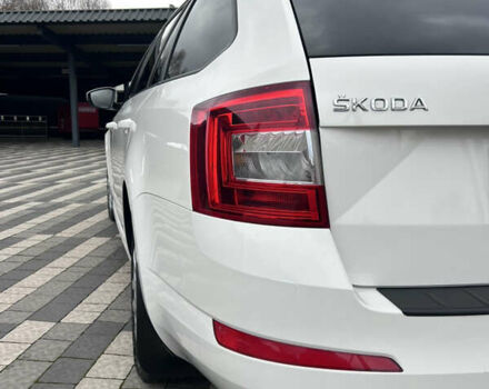 Білий Шкода Октавія, об'ємом двигуна 1.97 л та пробігом 240 тис. км за 11200 $, фото 3 на Automoto.ua