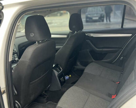 Белый Шкода Октавия, объемом двигателя 1.97 л и пробегом 308 тыс. км за 8200 $, фото 18 на Automoto.ua