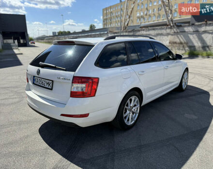 Білий Шкода Октавія, об'ємом двигуна 1.6 л та пробігом 330 тис. км за 10200 $, фото 3 на Automoto.ua