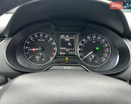 Белый Шкода Октавия, объемом двигателя 1.97 л и пробегом 309 тыс. км за 7750 $, фото 10 на Automoto.ua