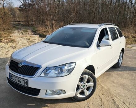 Белый Шкода Октавия, объемом двигателя 2 л и пробегом 278 тыс. км за 10300 $, фото 2 на Automoto.ua
