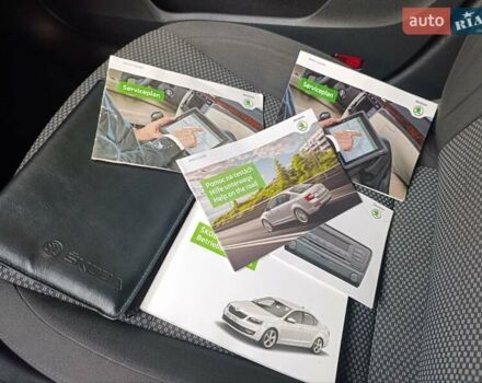 Белый Шкода Октавия, объемом двигателя 1.6 л и пробегом 276 тыс. км за 10500 $, фото 25 на Automoto.ua