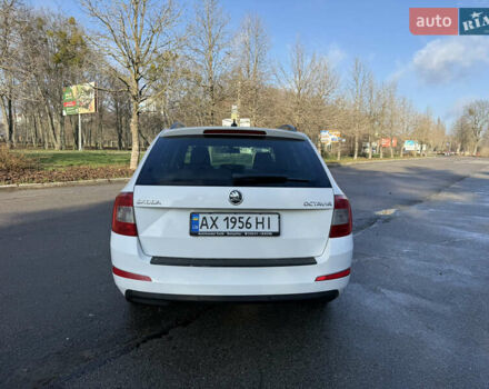 Белый Шкода Октавия, объемом двигателя 1.6 л и пробегом 280 тыс. км за 8950 $, фото 6 на Automoto.ua
