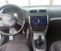Белый Шкода Октавия, объемом двигателя 1.8 л и пробегом 125 тыс. км за 9600 $, фото 4 на Automoto.ua