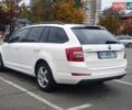 Белый Шкода Октавия, объемом двигателя 1.6 л и пробегом 315 тыс. км за 10200 $, фото 5 на Automoto.ua