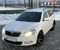 Белый Шкода Октавия, объемом двигателя 1.6 л и пробегом 256 тыс. км за 7850 $, фото 1 на Automoto.ua