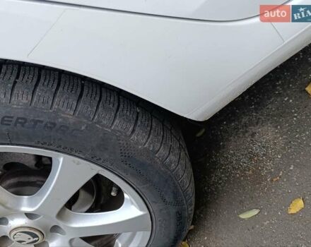 Белый Шкода Октавия, объемом двигателя 1.6 л и пробегом 276 тыс. км за 10500 $, фото 7 на Automoto.ua