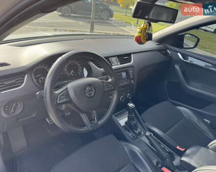 Белый Шкода Октавия, объемом двигателя 2 л и пробегом 320 тыс. км за 12500 $, фото 43 на Automoto.ua