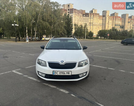 Белый Шкода Октавия, объемом двигателя 1.6 л и пробегом 295 тыс. км за 9990 $, фото 1 на Automoto.ua