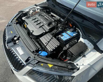 Белый Шкода Октавия, объемом двигателя 1.97 л и пробегом 345 тыс. км за 11000 $, фото 5 на Automoto.ua