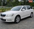 Белый Шкода Октавия, объемом двигателя 2 л и пробегом 240 тыс. км за 8250 $, фото 1 на Automoto.ua