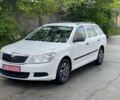 Белый Шкода Октавия, объемом двигателя 1.6 л и пробегом 195 тыс. км за 7700 $, фото 3 на Automoto.ua