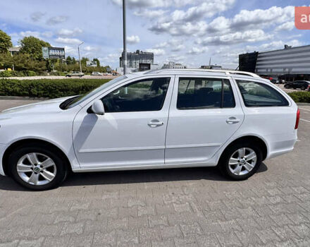 Белый Шкода Октавия, объемом двигателя 1.6 л и пробегом 228 тыс. км за 9300 $, фото 2 на Automoto.ua