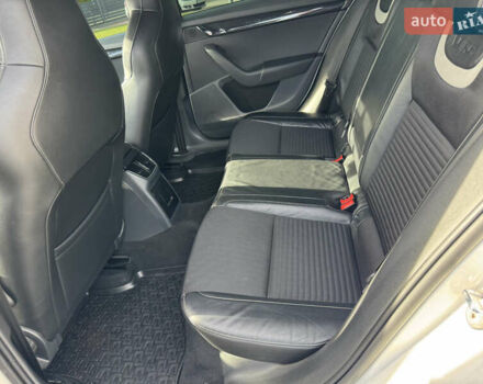 Белый Шкода Октавия, объемом двигателя 2 л и пробегом 320 тыс. км за 12500 $, фото 41 на Automoto.ua