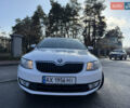 Белый Шкода Октавия, объемом двигателя 1.6 л и пробегом 280 тыс. км за 9500 $, фото 1 на Automoto.ua
