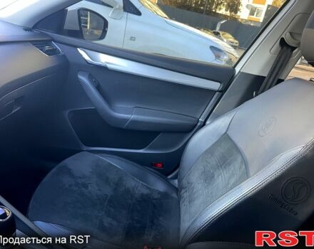 Белый Шкода Октавия, объемом двигателя 2 л и пробегом 325 тыс. км за 9200 $, фото 11 на Automoto.ua