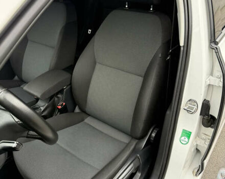 Белый Шкода Октавия, объемом двигателя 1.6 л и пробегом 330 тыс. км за 10200 $, фото 9 на Automoto.ua