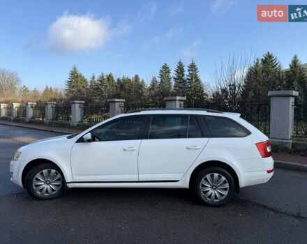 Белый Шкода Октавия, объемом двигателя 1.6 л и пробегом 280 тыс. км за 8950 $, фото 8 на Automoto.ua