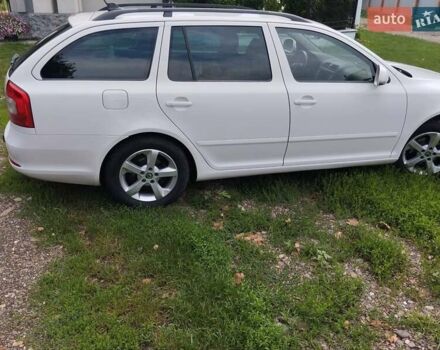 Белый Шкода Октавия, объемом двигателя 1.6 л и пробегом 282 тыс. км за 10450 $, фото 8 на Automoto.ua