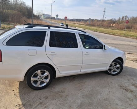 Белый Шкода Октавия, объемом двигателя 2 л и пробегом 278 тыс. км за 10300 $, фото 4 на Automoto.ua