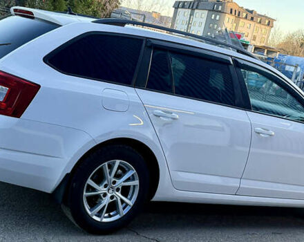 Белый Шкода Октавия, объемом двигателя 1.6 л и пробегом 297 тыс. км за 9100 $, фото 34 на Automoto.ua