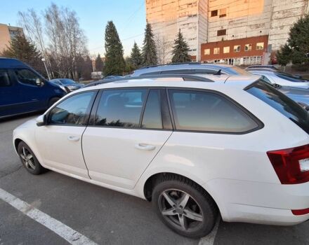 Білий Шкода Октавія, об'ємом двигуна 1.6 л та пробігом 231 тис. км за 10500 $, фото 4 на Automoto.ua