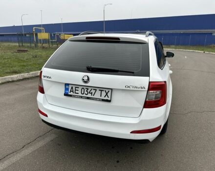 Білий Шкода Октавія, об'ємом двигуна 1.6 л та пробігом 270 тис. км за 8700 $, фото 4 на Automoto.ua