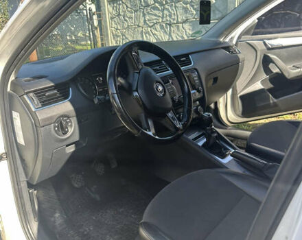 Білий Шкода Октавія, об'ємом двигуна 1.6 л та пробігом 260 тис. км за 9500 $, фото 11 на Automoto.ua
