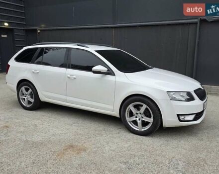 Белый Шкода Октавия, объемом двигателя 1.2 л и пробегом 170 тыс. км за 7200 $, фото 3 на Automoto.ua