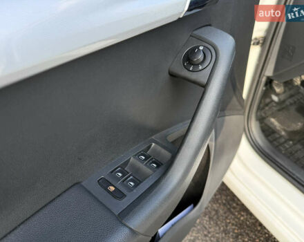 Белый Шкода Октавия, объемом двигателя 1.6 л и пробегом 280 тыс. км за 9500 $, фото 9 на Automoto.ua