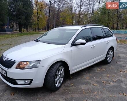 Белый Шкода Октавия, объемом двигателя 1.6 л и пробегом 276 тыс. км за 10500 $, фото 2 на Automoto.ua