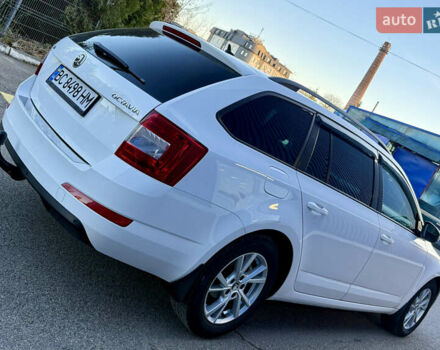 Белый Шкода Октавия, объемом двигателя 1.6 л и пробегом 297 тыс. км за 9100 $, фото 31 на Automoto.ua