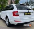 Белый Шкода Октавия, объемом двигателя 1.6 л и пробегом 240 тыс. км за 10000 $, фото 4 на Automoto.ua
